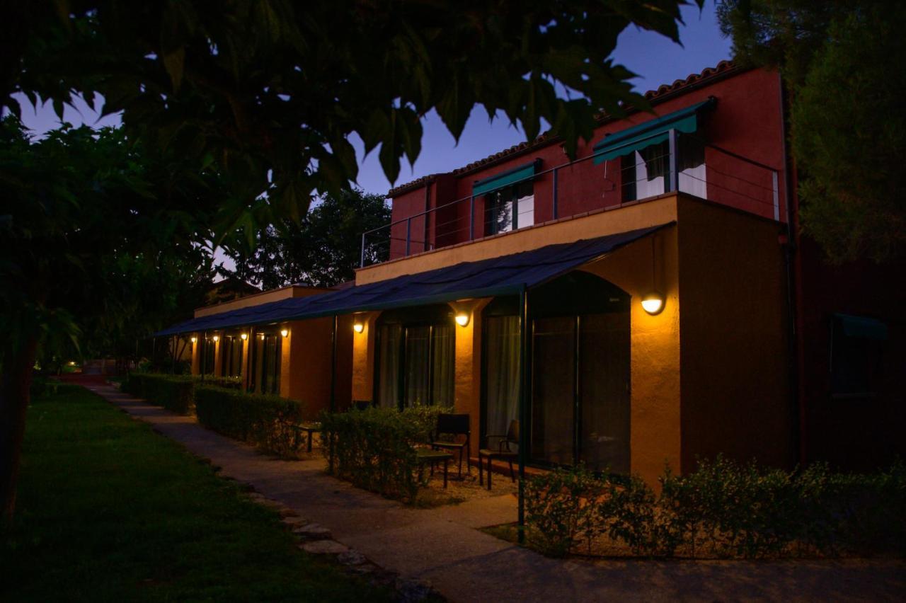Hospedium Hotel La Parada Del Compte Torre del Compte Exterior photo